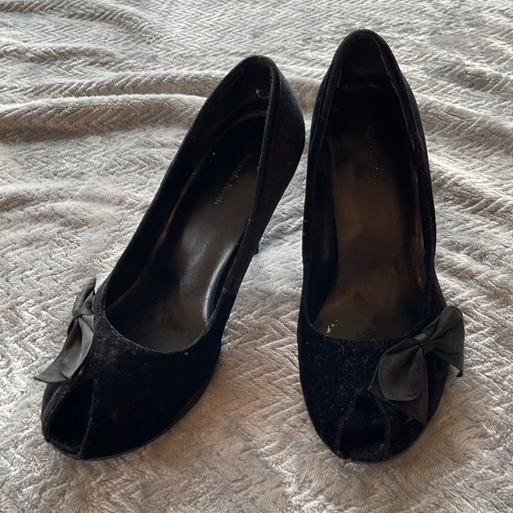 Amanda Smith 242 Gwen Black Velvet Heels - Peep Toe - Size 9 1/2 - Picture 6 of 7